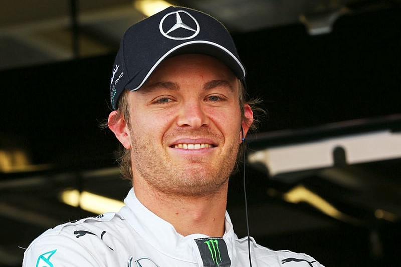 Росберг продлил контракт с Mercedes