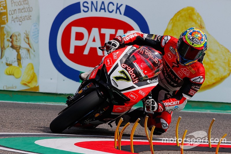 Imola, Libere 2: Davies e Ducati brillano ancora. Calvario Sykes