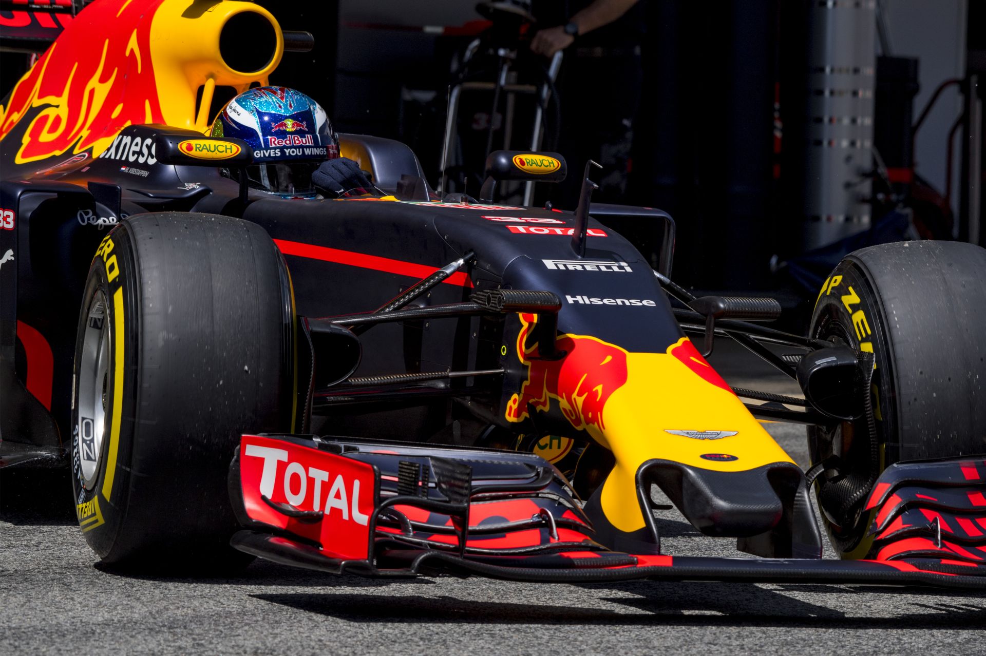 Verstappen végzett ez élen a barcelonai teszt második napján!