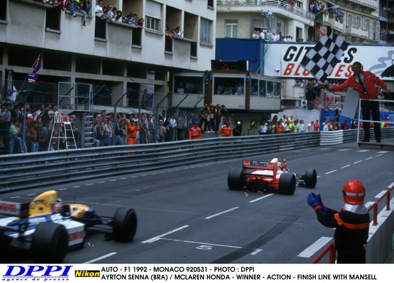 Legendás csata Senna és Mansell között Monacóban: 1992