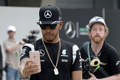 „Hamilton az új James Hunt? Érdekes dolgok derültek ki a bajnokról