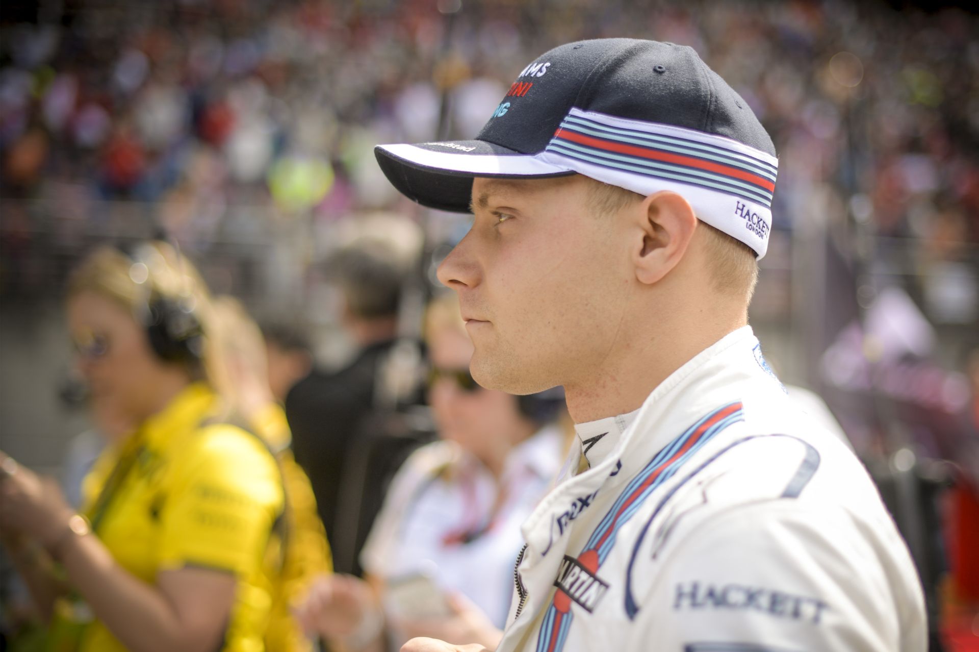Bottas nagyon csúnya pofont adott Massának és a második helyről rajtol Szocsiban