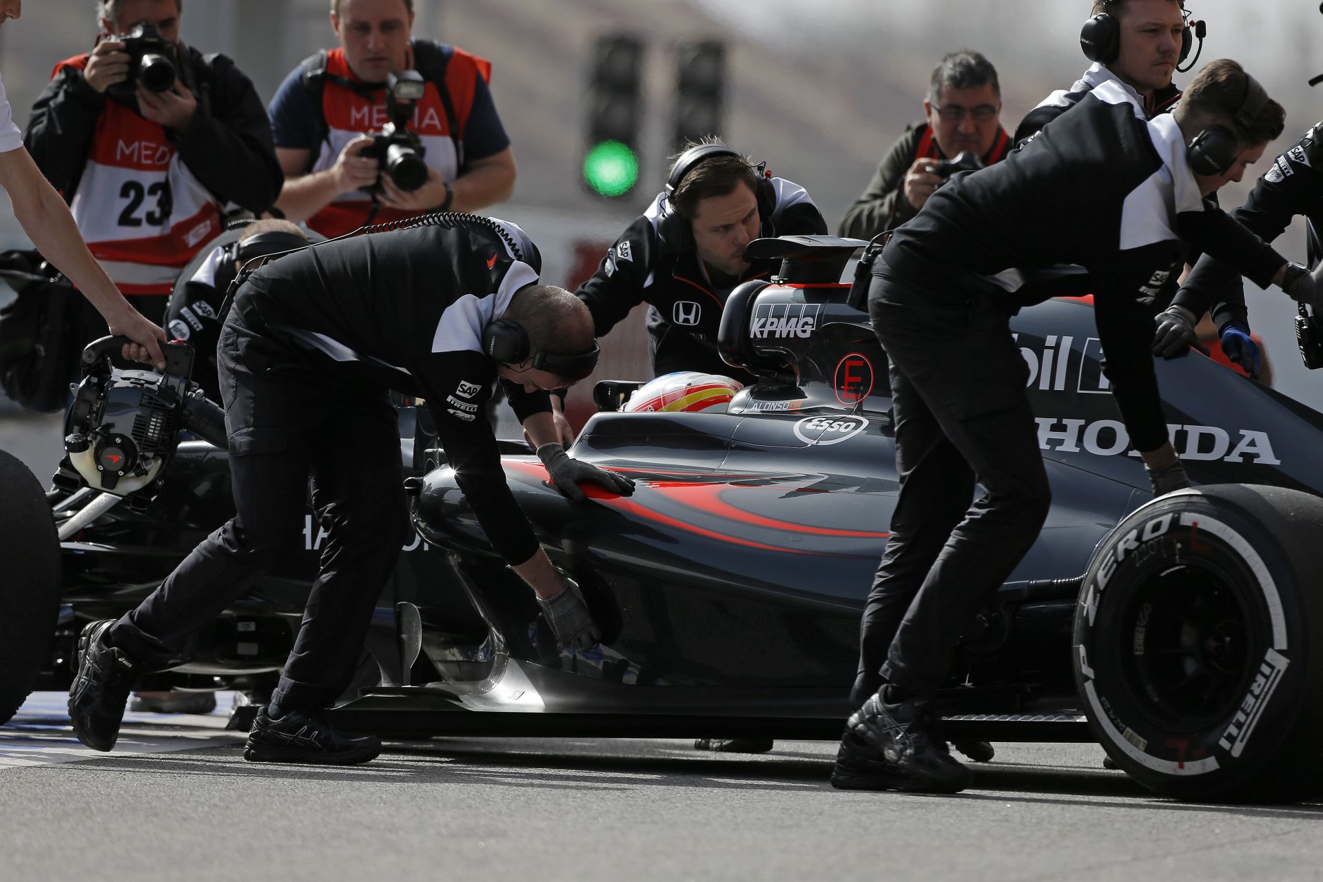 Videón a McLaren-Honda egészen borzalmas hangja