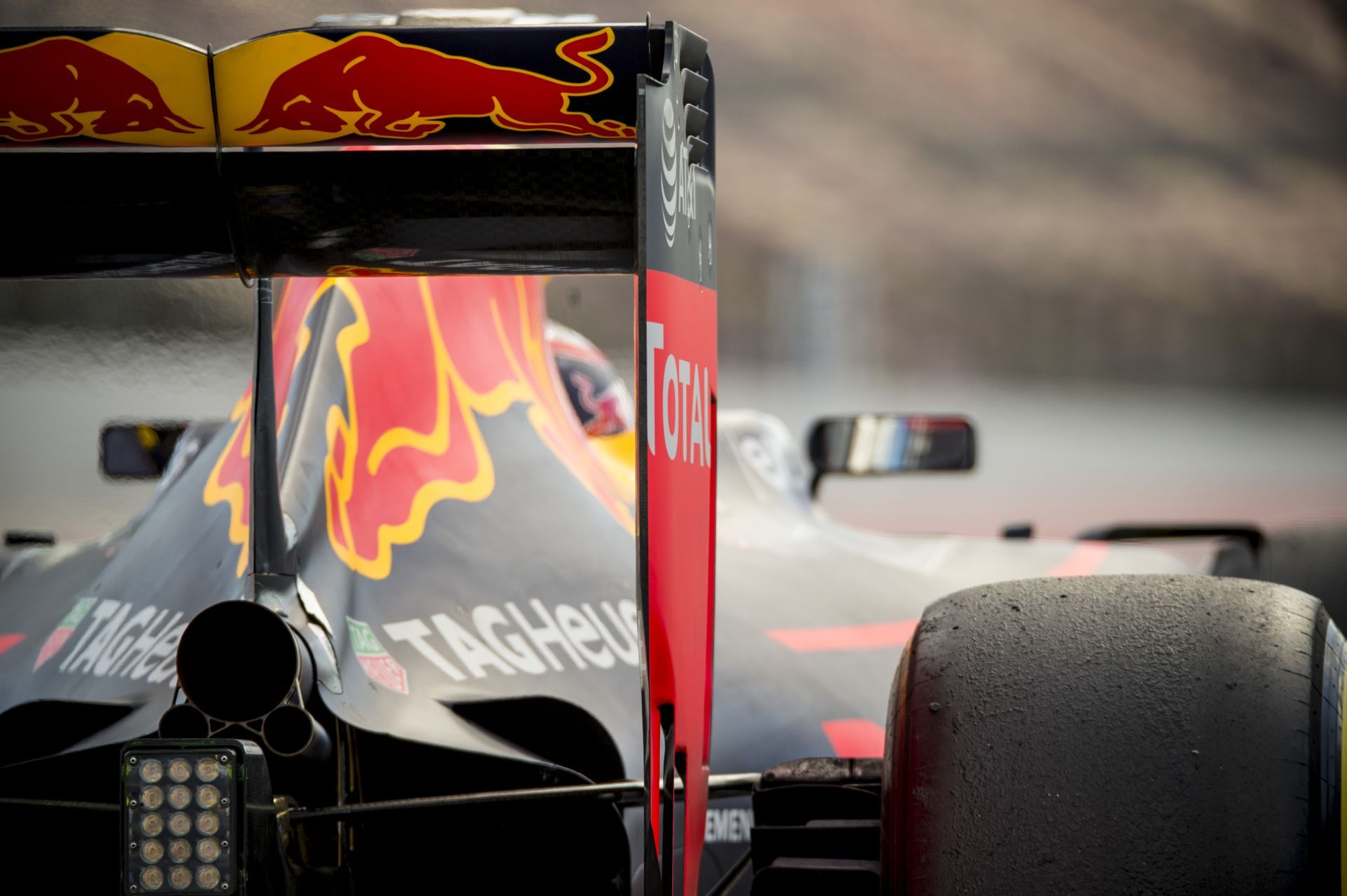 Az utolsó tesztnap következik a Forma-1-ben: Vettel, Hamilton, Rosberg és Button is a pályán