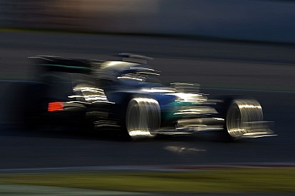 A Mercedes 4.4 millió euróért indulhat az idei Forma-1-es világbajnokságban!