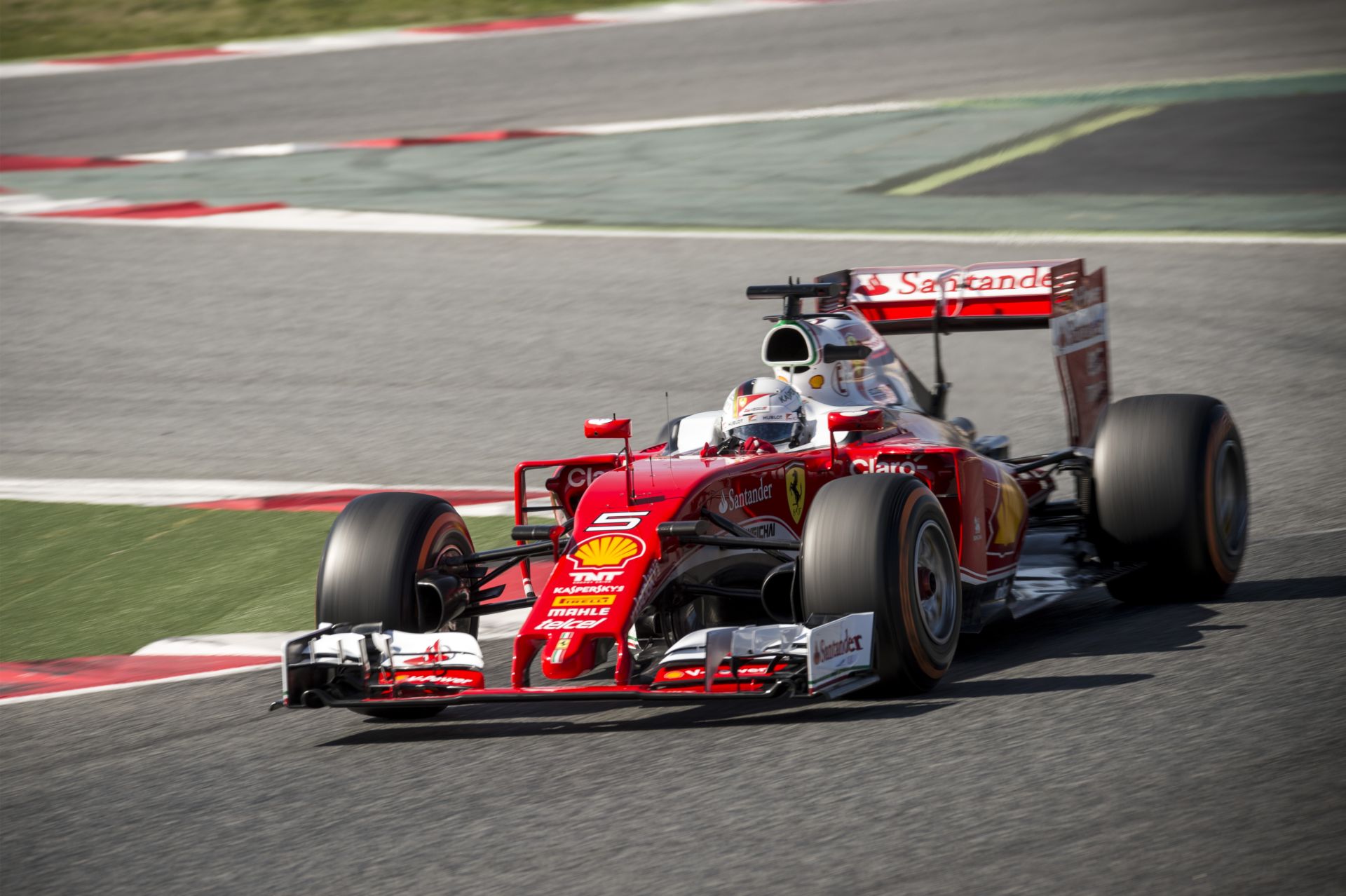 A Ferrari idén légüres térben versenyezhet a Forma-1-ben: se előtte, se mögötte