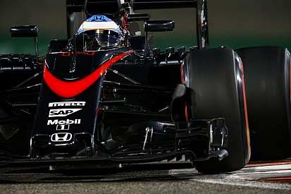 ÉLŐ F1-ES MŰSOR: Itt az új halo, Alonso talán már soha nem lesz bajnok, alázni fog a Mercedes? (19:00)