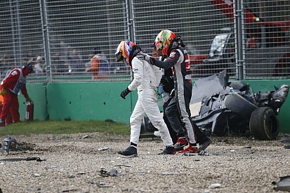 Alonso édesanyja semmit sem látott a balesetből, éppen reggeliztek otthon