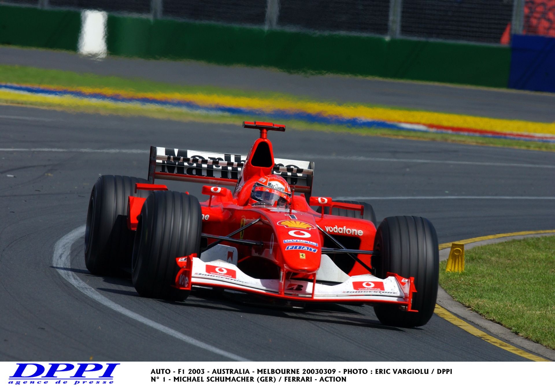 Úgy sikít Schumacher alatt a Ferrari motor, mintha kínoznák