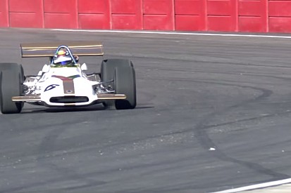 Videón, ahogy Pérez és Fittipaldi csapatja neki a felújított mexikói F1-es pályán