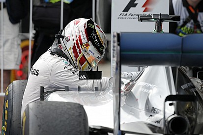 ÉLŐ F1-ES MŰSOR: Raikkönen benézte, Hamilton függő, Vettel nagy arc, Putyin pedig egy HERO