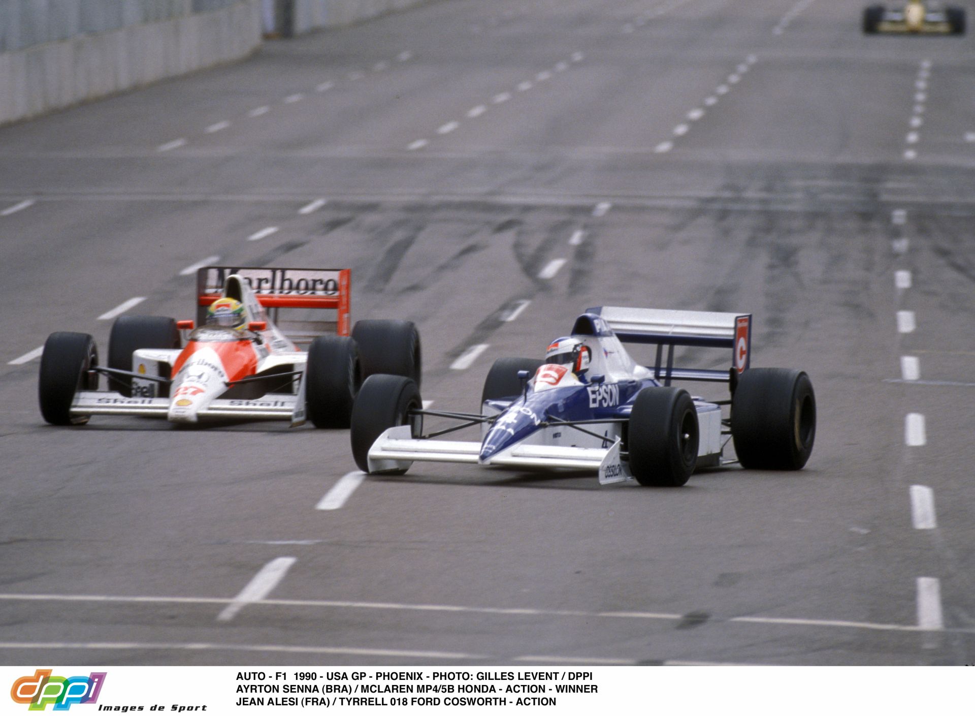Senna és Alesi nagy csatája az 1990-es Amerikai Nagydíjról
