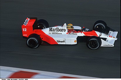 Ayrton Senna 1988-ban ezen a napon szerezte meg az első címét a Forma-1-ben