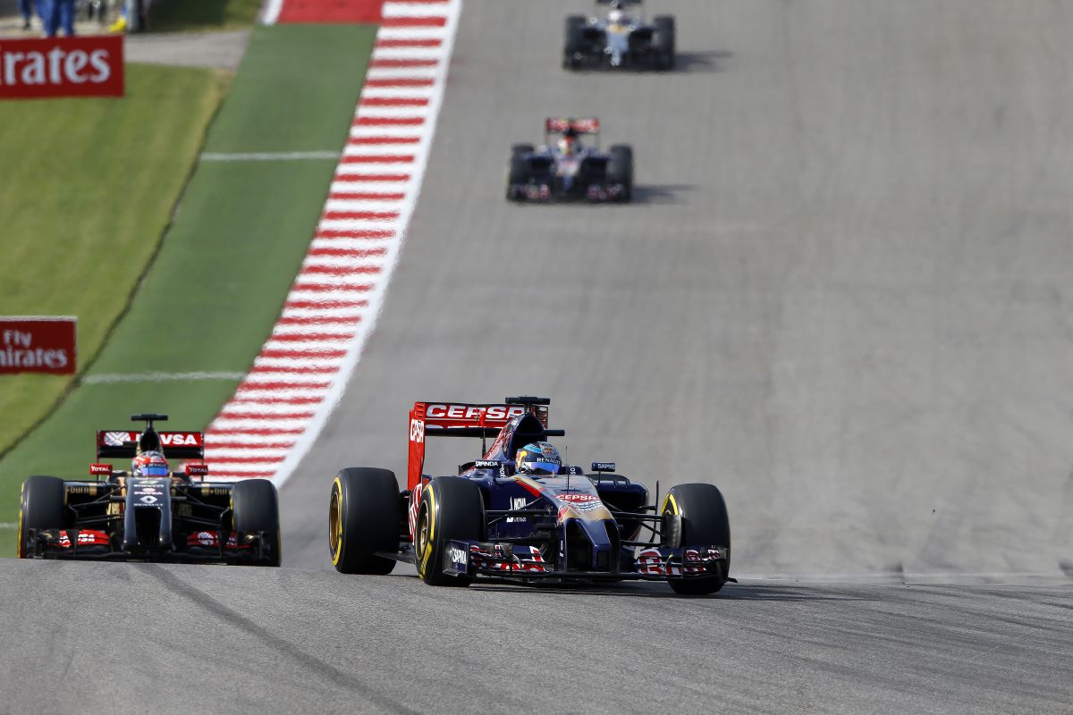 Grosjean autója találkozott a Szűzanyával: JEV nem veszi be a kanyart a Lotus nélkül