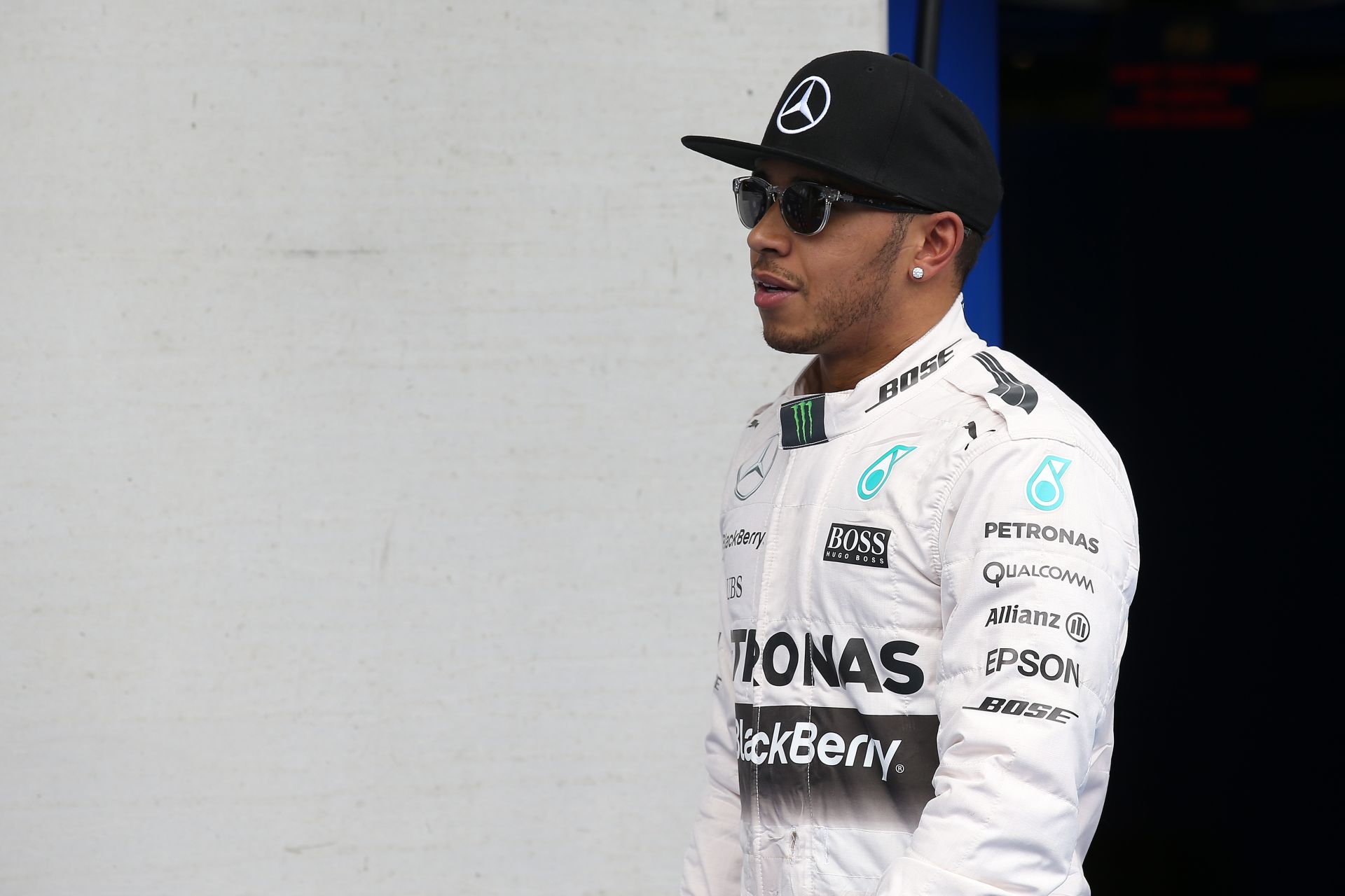 Hamilton a kérdések kereszttüzében - Ferrari, legjobb előzés, kedvenc futam, álomcsapat...