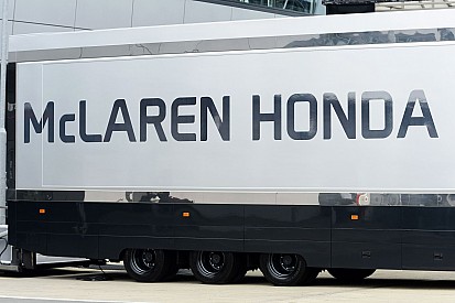 McLaren-Honda: Újabb motorcsere büntetés nélkül és előrelépés a Magyar Nagydíjra?
