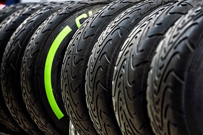 Mindenkit szívesen lát a Pirelli: esőgumiteszt januárban, a Paul Ricardon