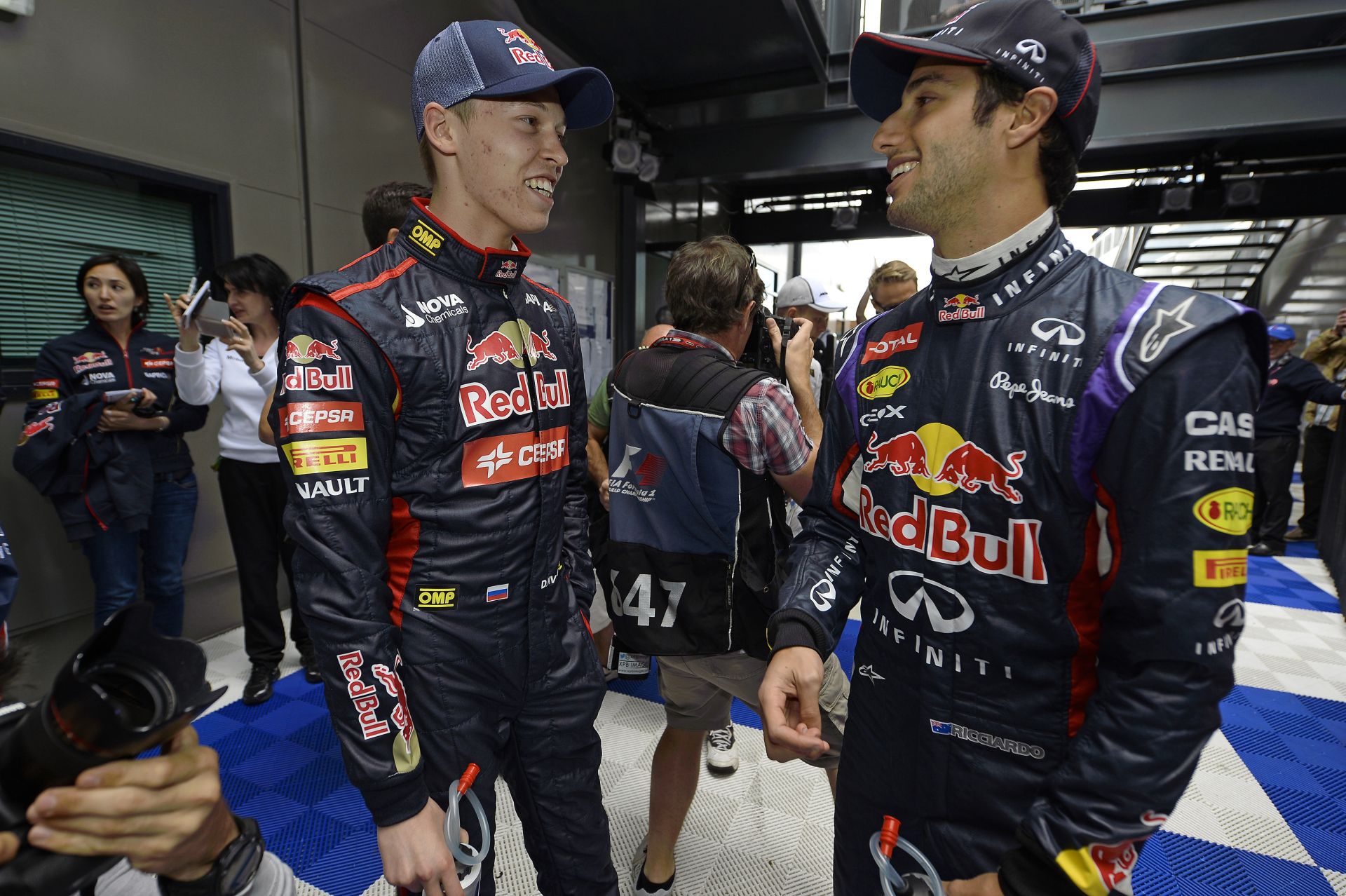 Ricciardo: Kvyat hasonló kockázatot jelent a Red Bullnál, mint én voltam