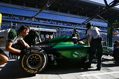Újabb fejlemények: csődbiztos a Caterham élén, a "Sheriff Irodája" is jelentkezett