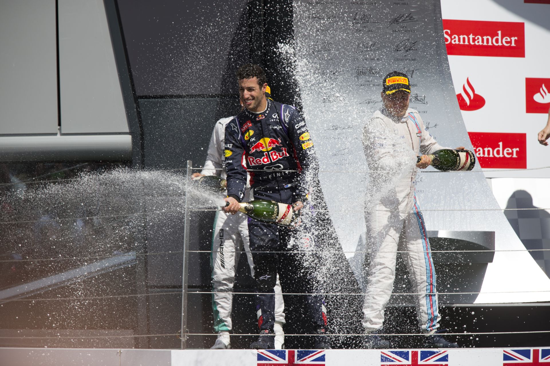 Bottas vagy Ricciardo érkezik a Ferrarihoz Räikkönen helyett?!
