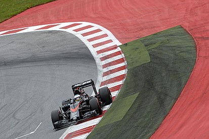Vicces, de nagyon fontos teszt jönne a McLarennek: most vannak február végén