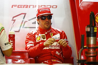 Alonso gigászi fizetést akar magának: évi 35 millió euróért hosszabbítana a Ferrarival!