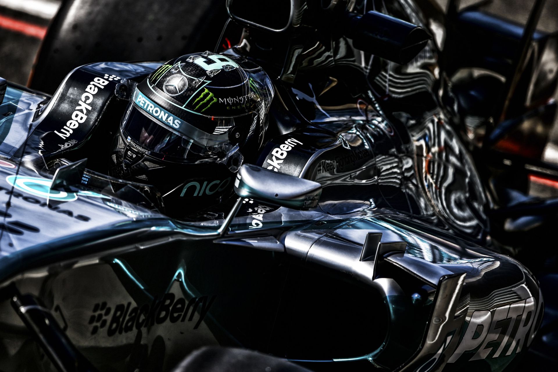 Rosberg rajtelsőségét érő köre Silverstone-ból: Hamilton simán elengedte