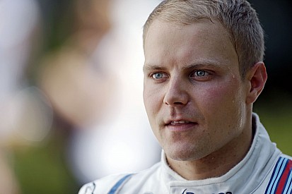 Bottas arra számít, hogy Kínában közelebb kerülhetnek a Ferrarihoz