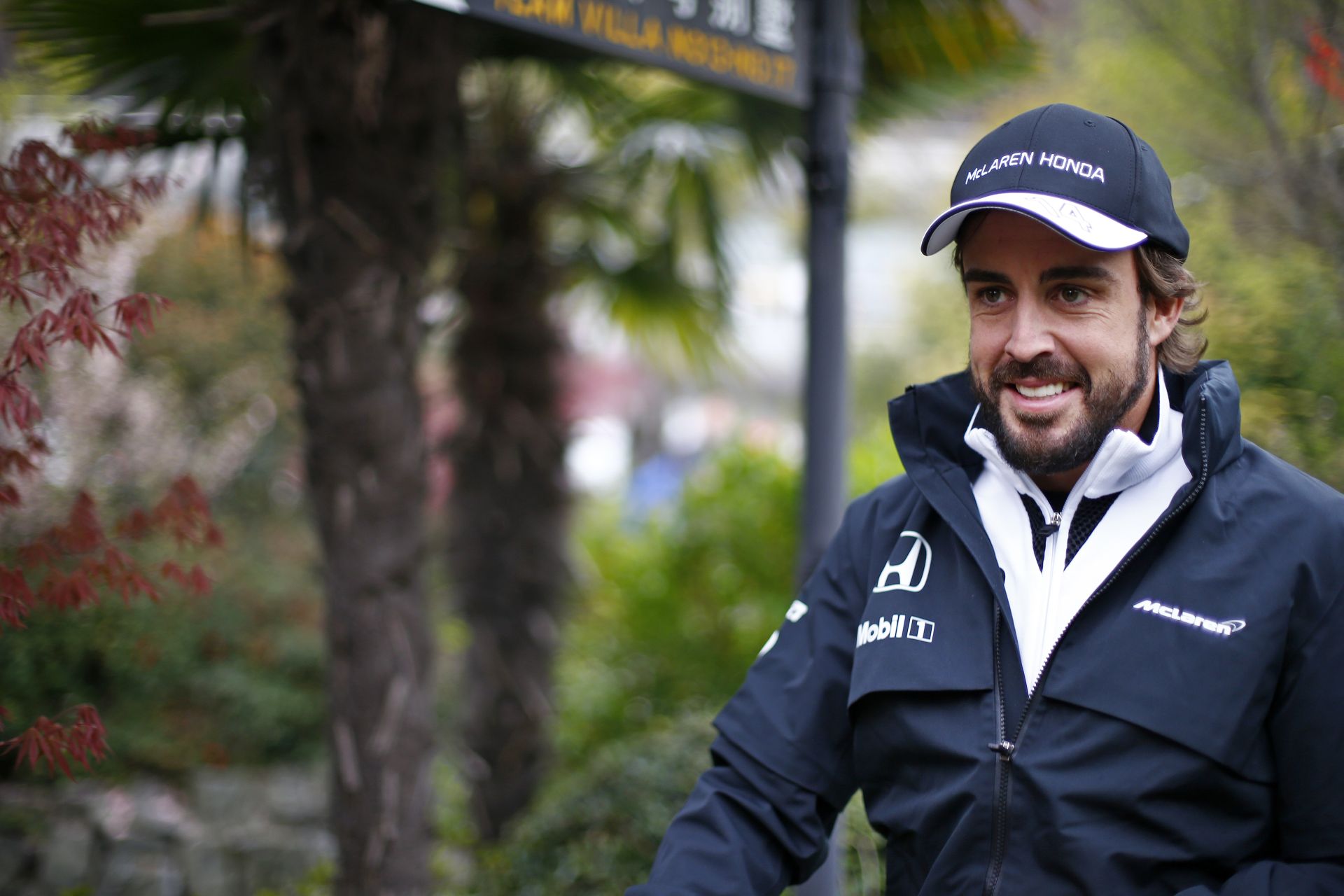 Hamilton: Alonso az egyik legjobb F1-es versenyző, akit valaha is láttam