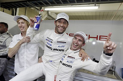 Mark Webber együttérez a Red Bullal