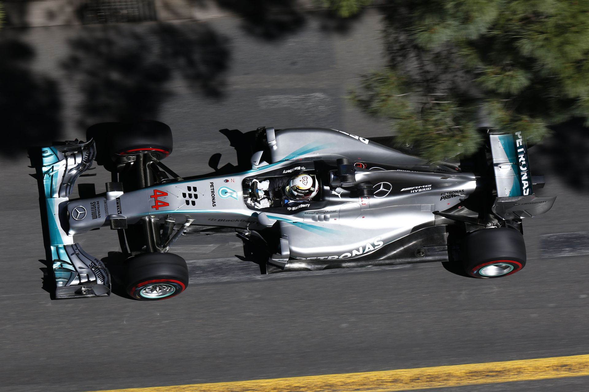 Hamilton: Csak nevetni tudtam Rosberg telemetriai adatain az időmérő után (frissítve)