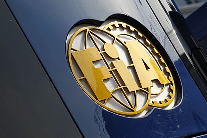 Sokkoló hír a kisebb F1-es csapatok számára: Mégsem lesz jövőre költségvetési sapka 2015-ben?!