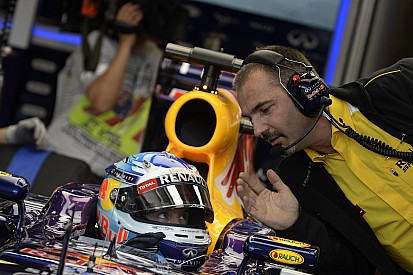 Boldog csapatok a Renault táborában: Red Bull, Toro Rosso, és Caterham