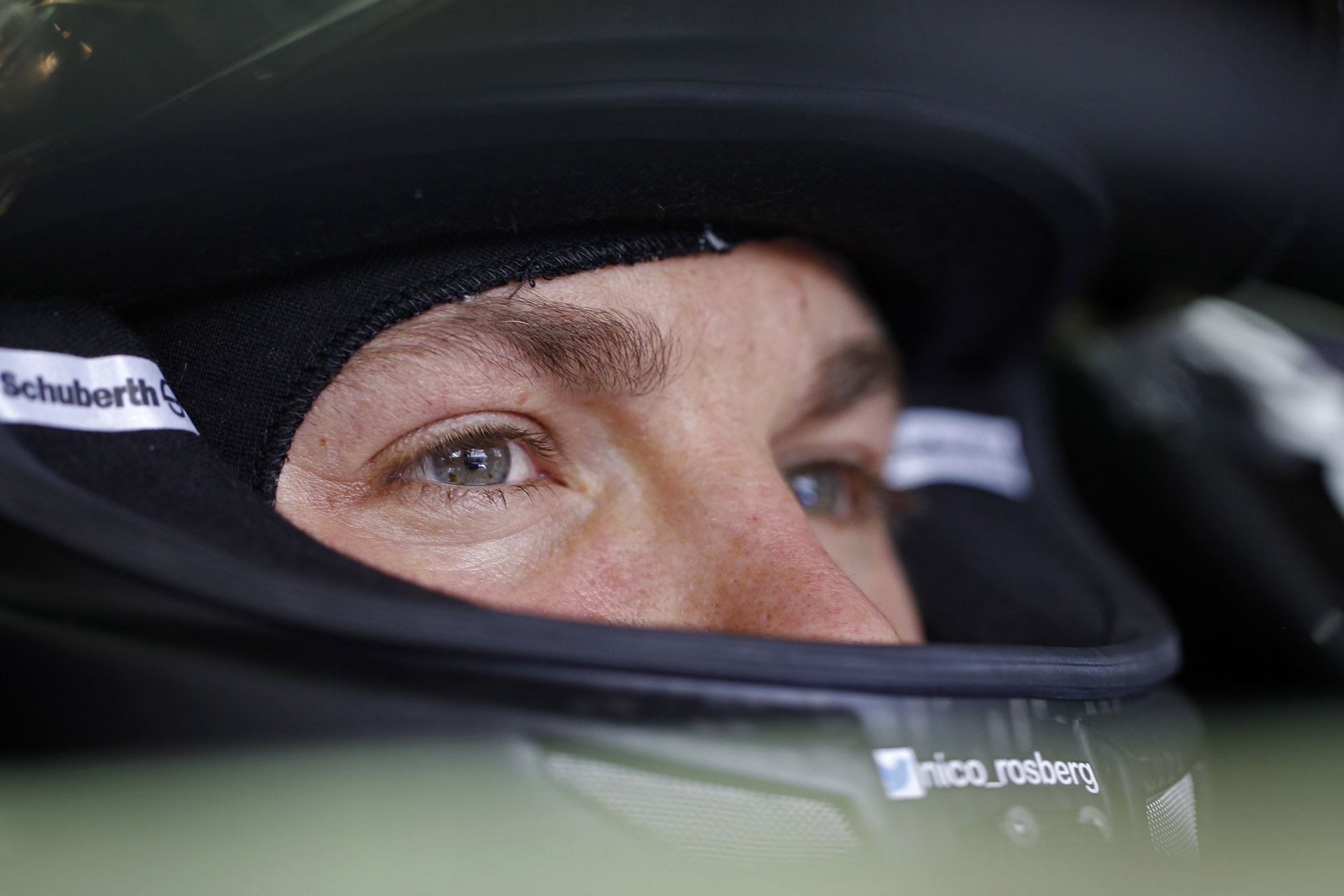 Rosberg nyerte az évadnyitót Melbourne-ben Ricciardo és Magnussen előtt! Hullottak a világbajnokok