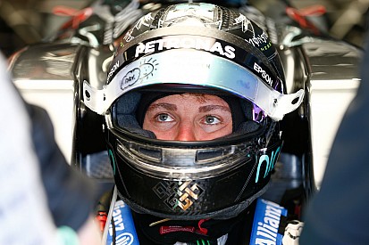 Wolff: “Contractverlenging Rosberg heeft onze eerste aandacht”
