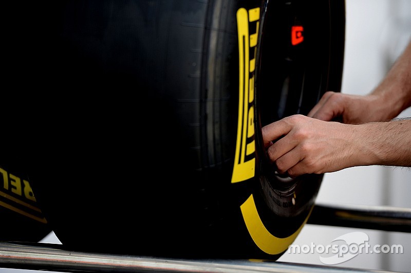 La Pirelli riduce la pressione delle gomme posteriori a 21 psi
