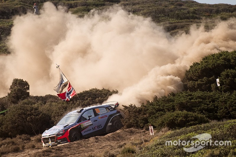 Neuville empieza en Polonia como terminó en Italia