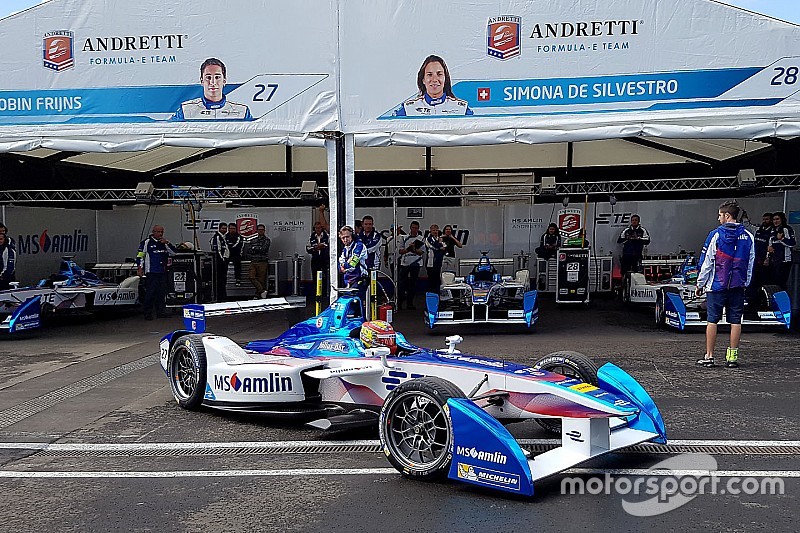 Formule E Londen: Frijns maakt in eerste training kennis met de muur