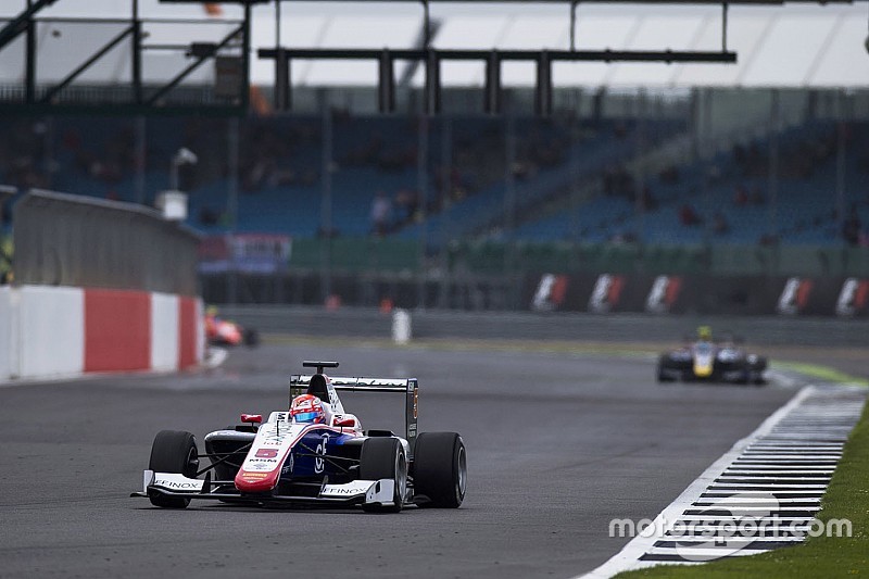 GP3 Silverstone: Sprintzege voor Fuoco, punten voor Schothorst