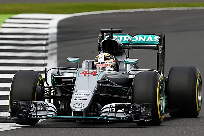 Hamilton e la regola del quattro a Silverstone. Rosberg da penalizzare?