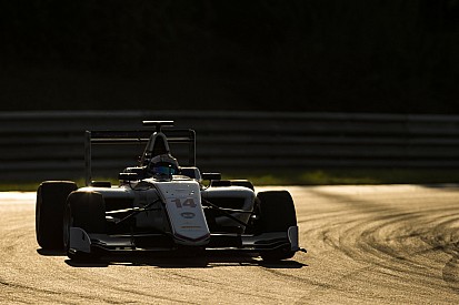 GP3 на Хунгароринзі: Перрі здобуває першу перемогу