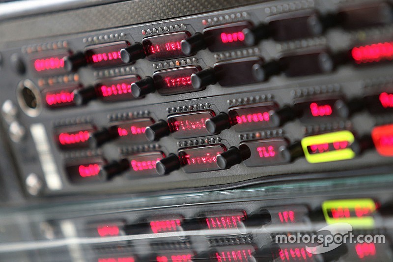 F1-teams krijgen officieel te horen dat radioverkeer is vrijgegeven