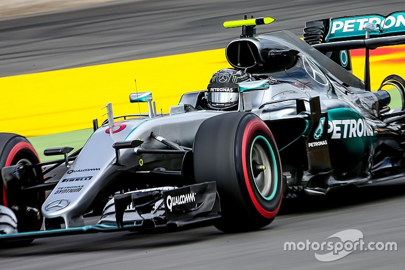 Rosberg fue el mejor del viernes