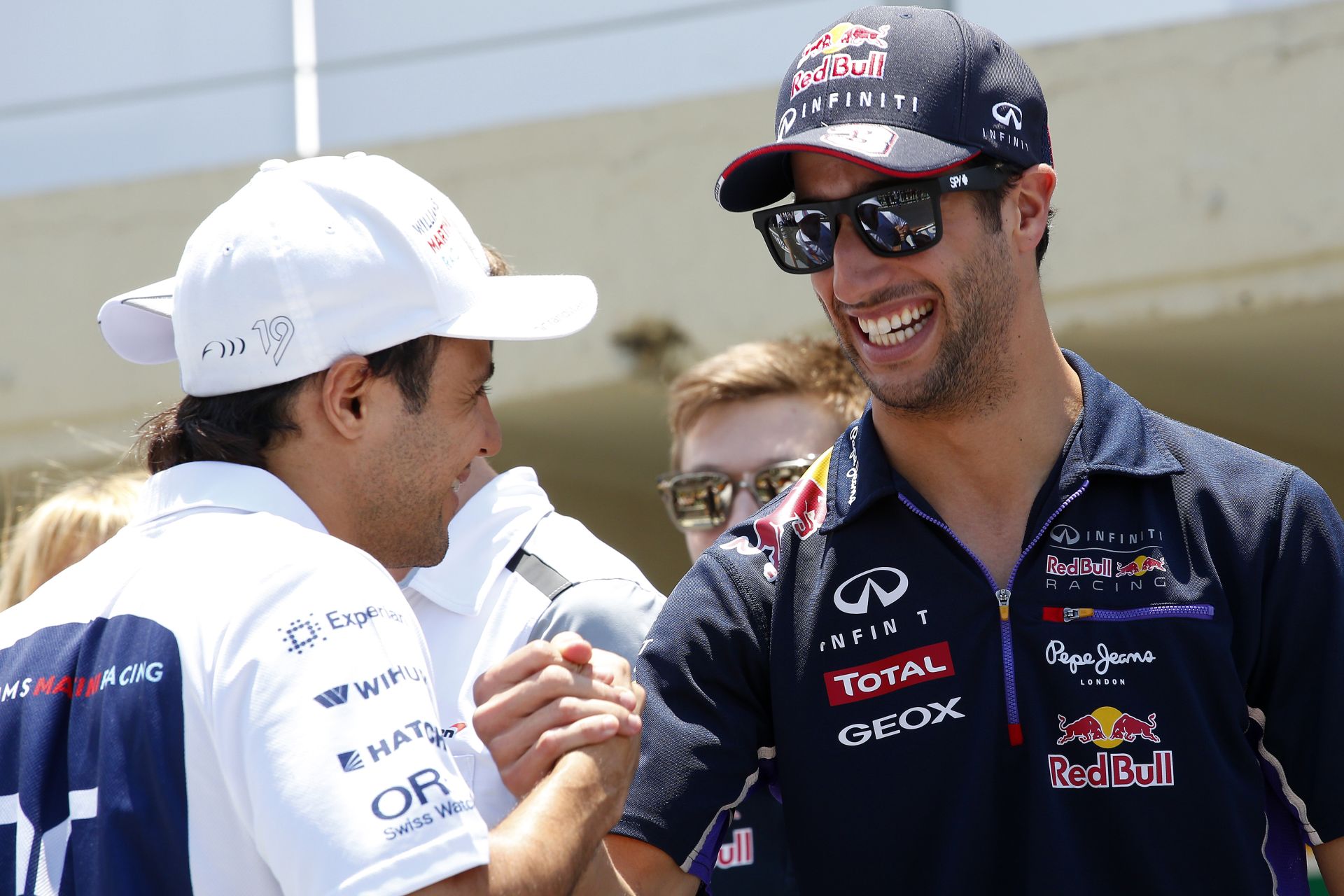 Ismét egy magángépen az F1-es pilóták Oroszország felé: Rosberg, Massa, Ricciardo…