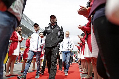 Alonso és egy nagyon szerencsés kisfiú
