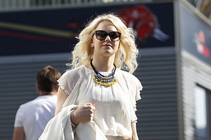 Hűha: Bottas és barátnője a tengerparton! Nagyon dögösen mutatnak fürdőruhában!