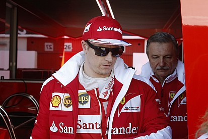 Óriási: Raikkönen, mint E.T.