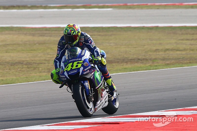 MotoGP Misano: Valentino Rossi im 1. Training vorne, schwerer Sturz von Andrea Iannone