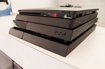 Ennyivel lett vékonyabb a PS4 Slim: szálkás a kicsike