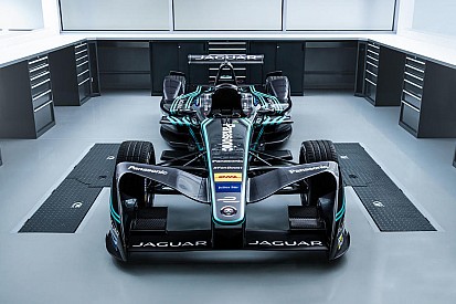 Bemutatkozott a Jaguar Formula E-csapata: Panasonic Jaguar Racing